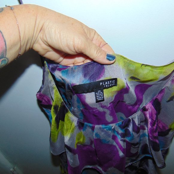 Plastic Island Women's Purple Yellow Blue Sleeveless Abstract Ruffled Blouse XS - Picture 4 of 6